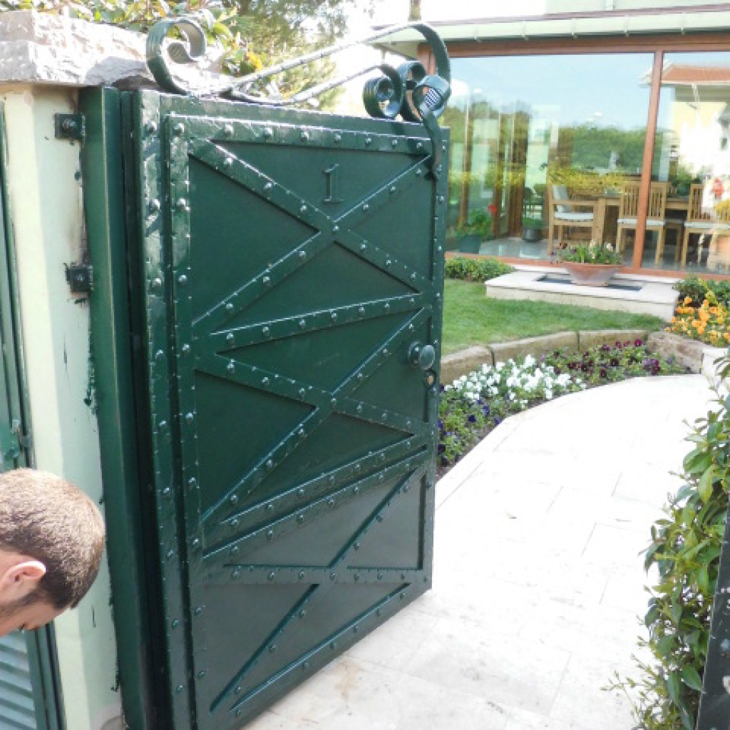 
	bahçe kapıları özel tasarım
